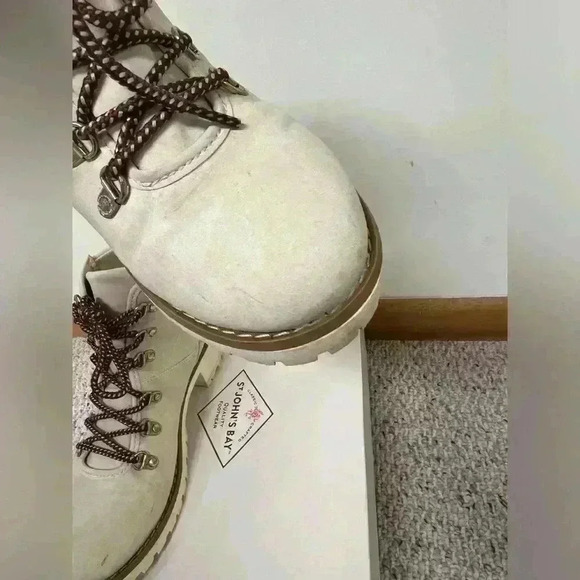 St. John's Bay Landson Boots 9 Womens Off White Faux Leather Lace Up Comfort - Picture 6 of 12